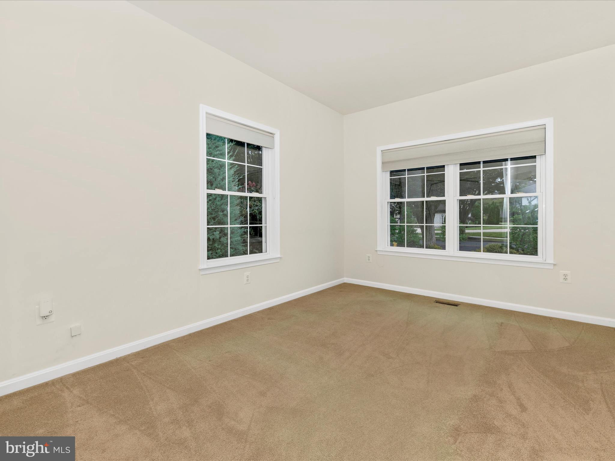 2568 Bear den Rd