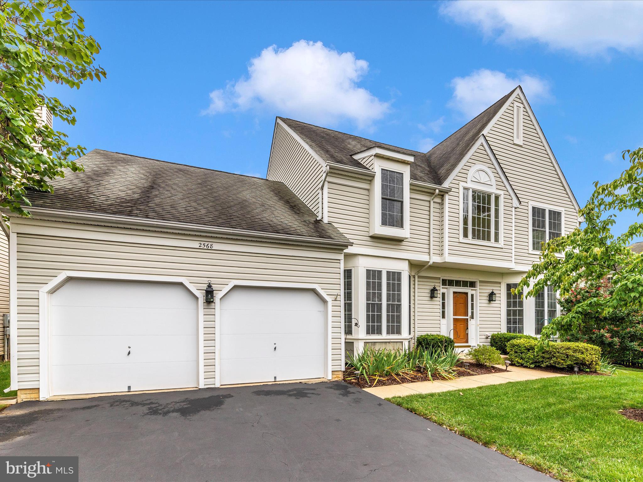 2568 Bear den Rd