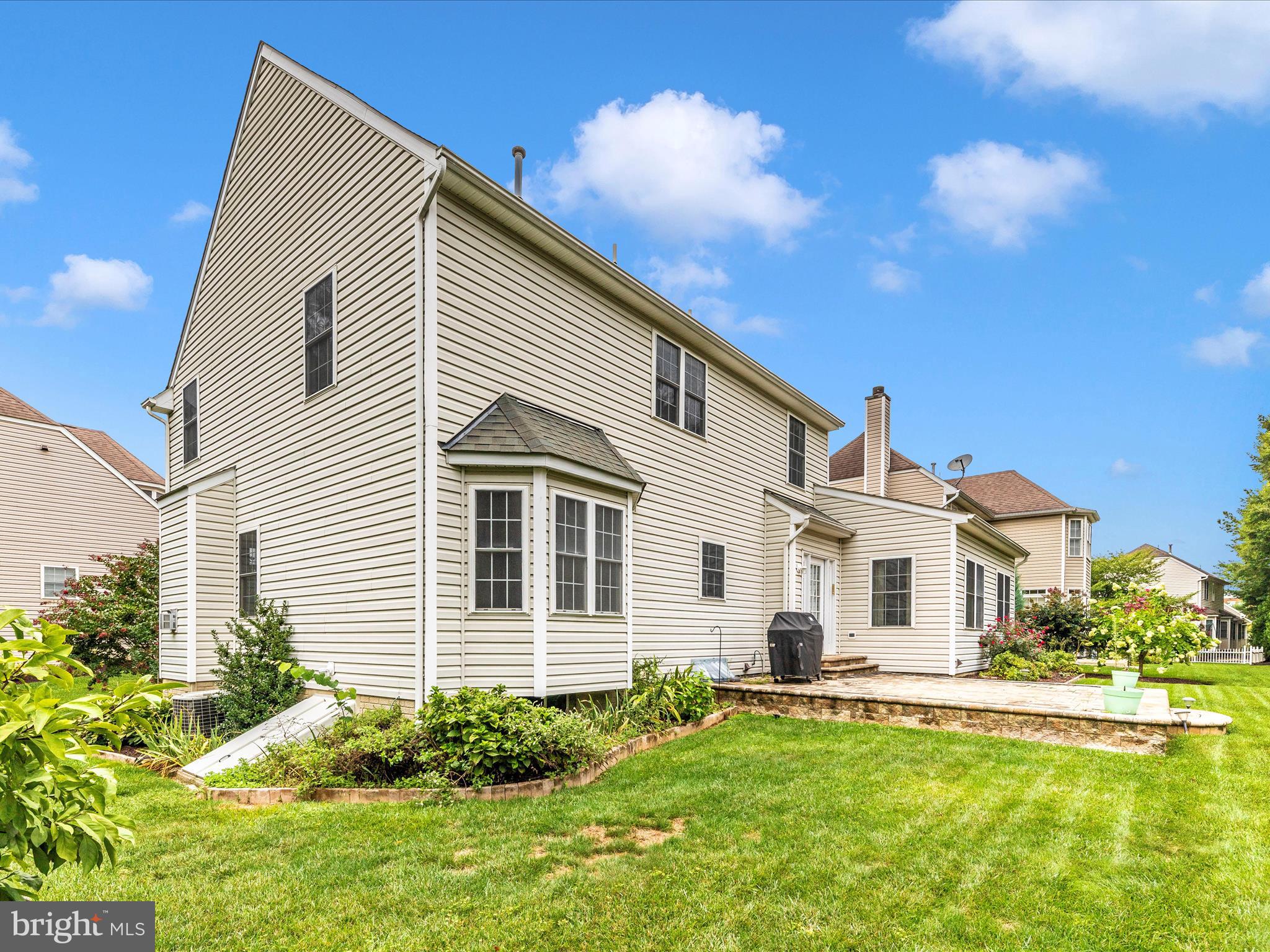 2568 Bear den Rd