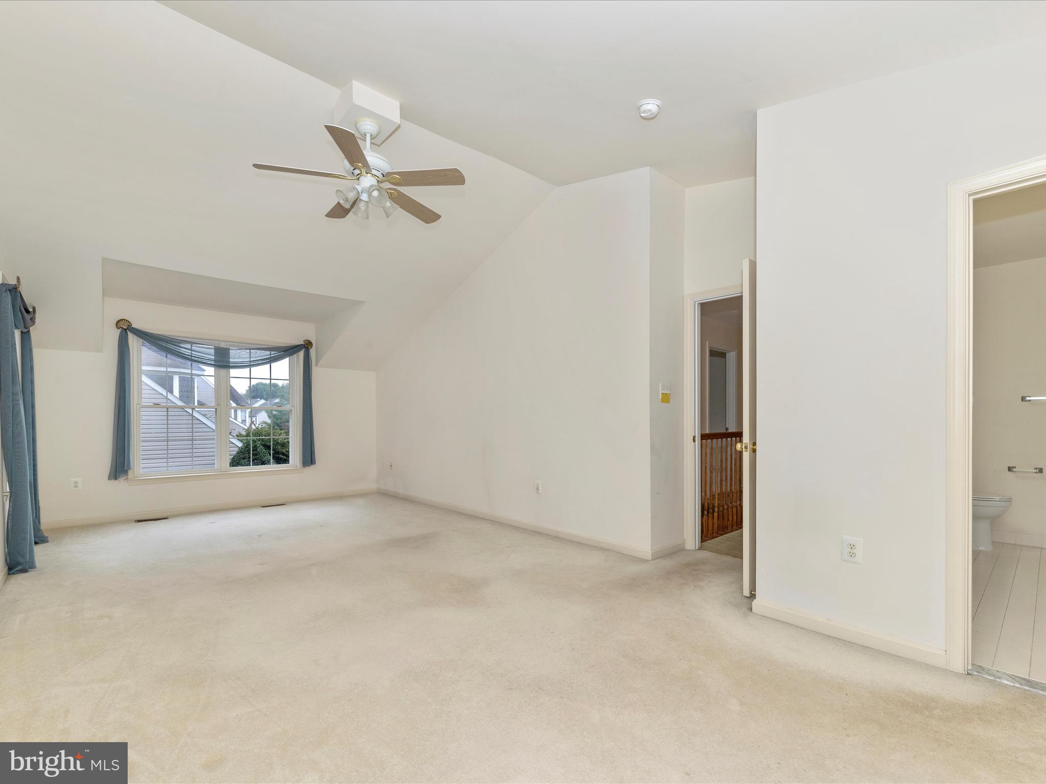 2568 Bear den Rd