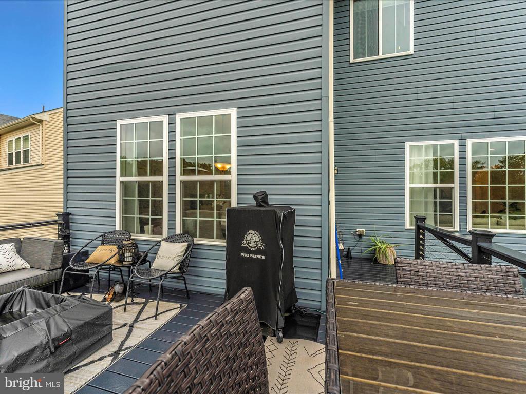 5509 Golden Eagle Rd
