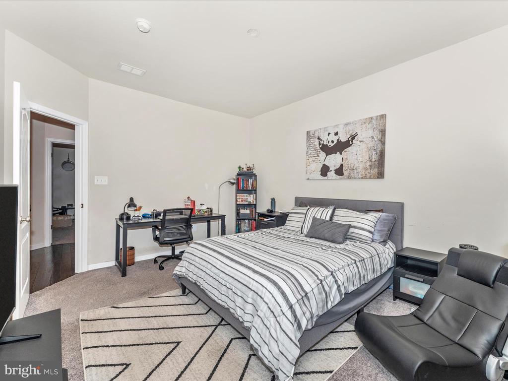 5509 Golden Eagle Rd