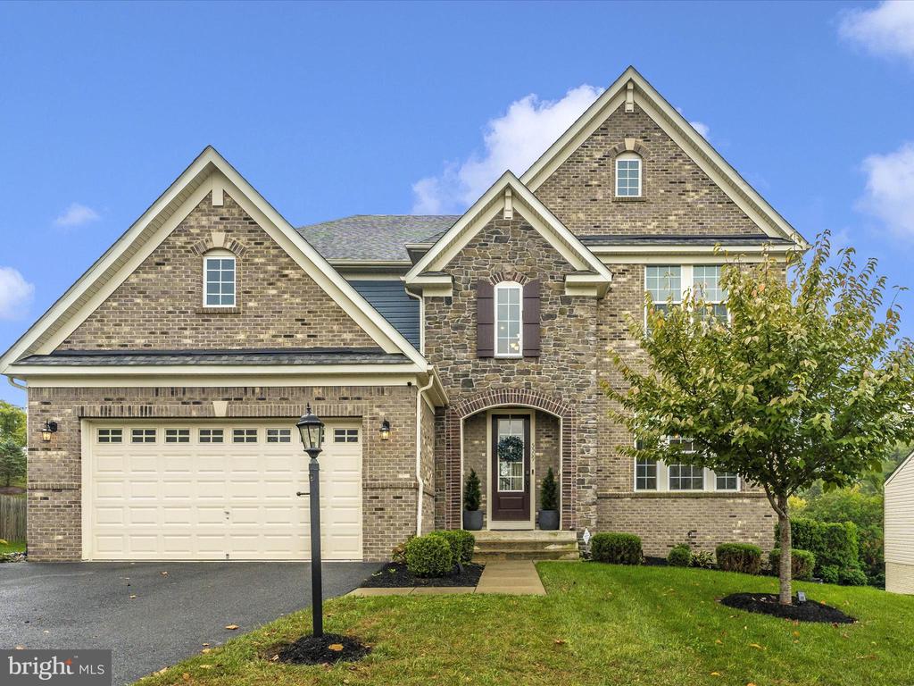 5509 Golden Eagle Rd