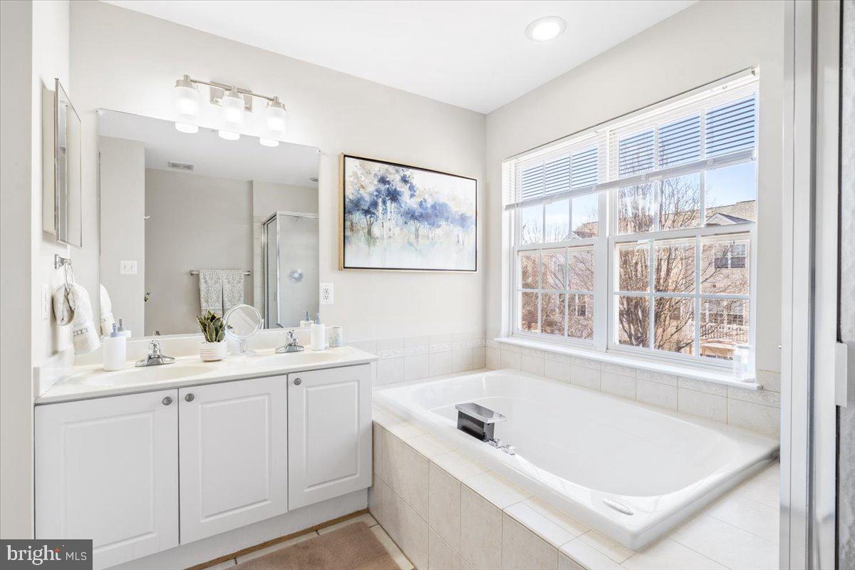 162 Fieldstone Ct