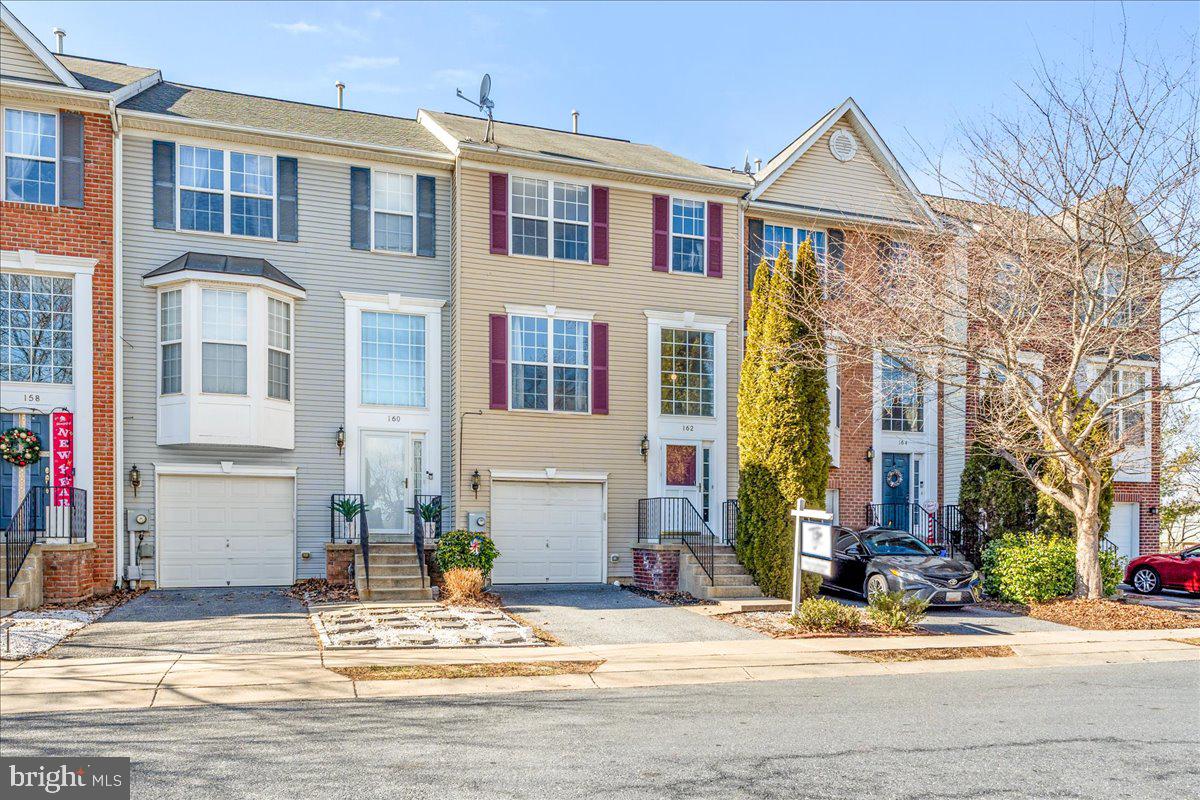 162 Fieldstone Ct