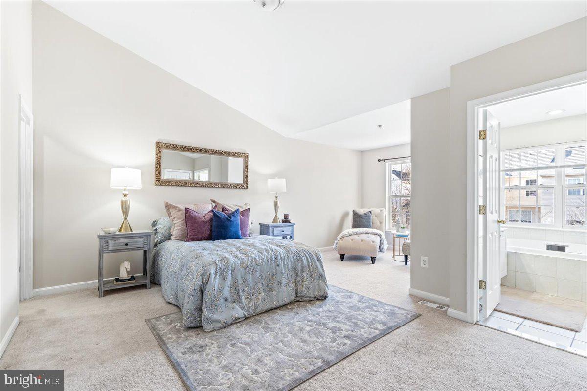 162 Fieldstone Ct