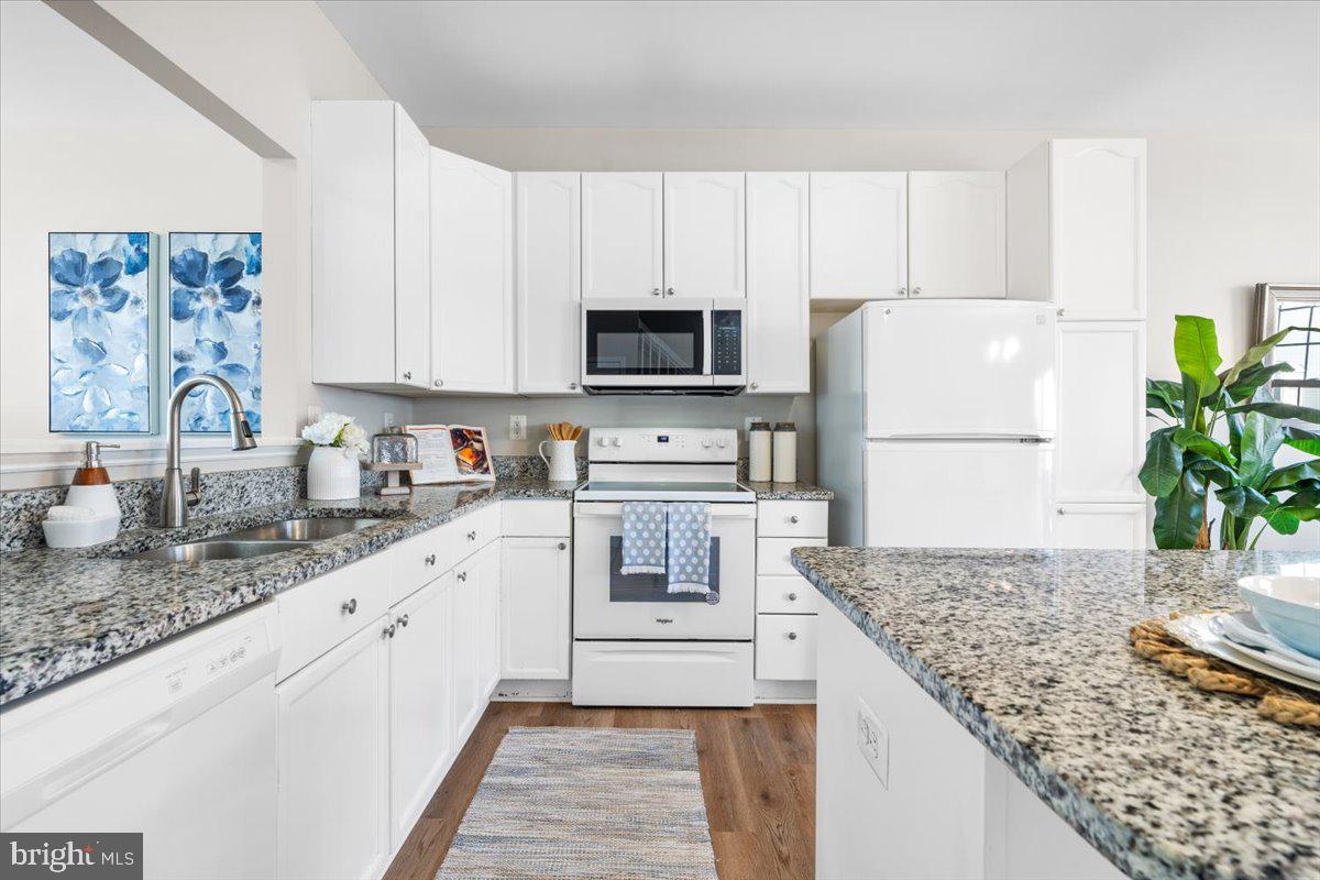 162 Fieldstone Ct