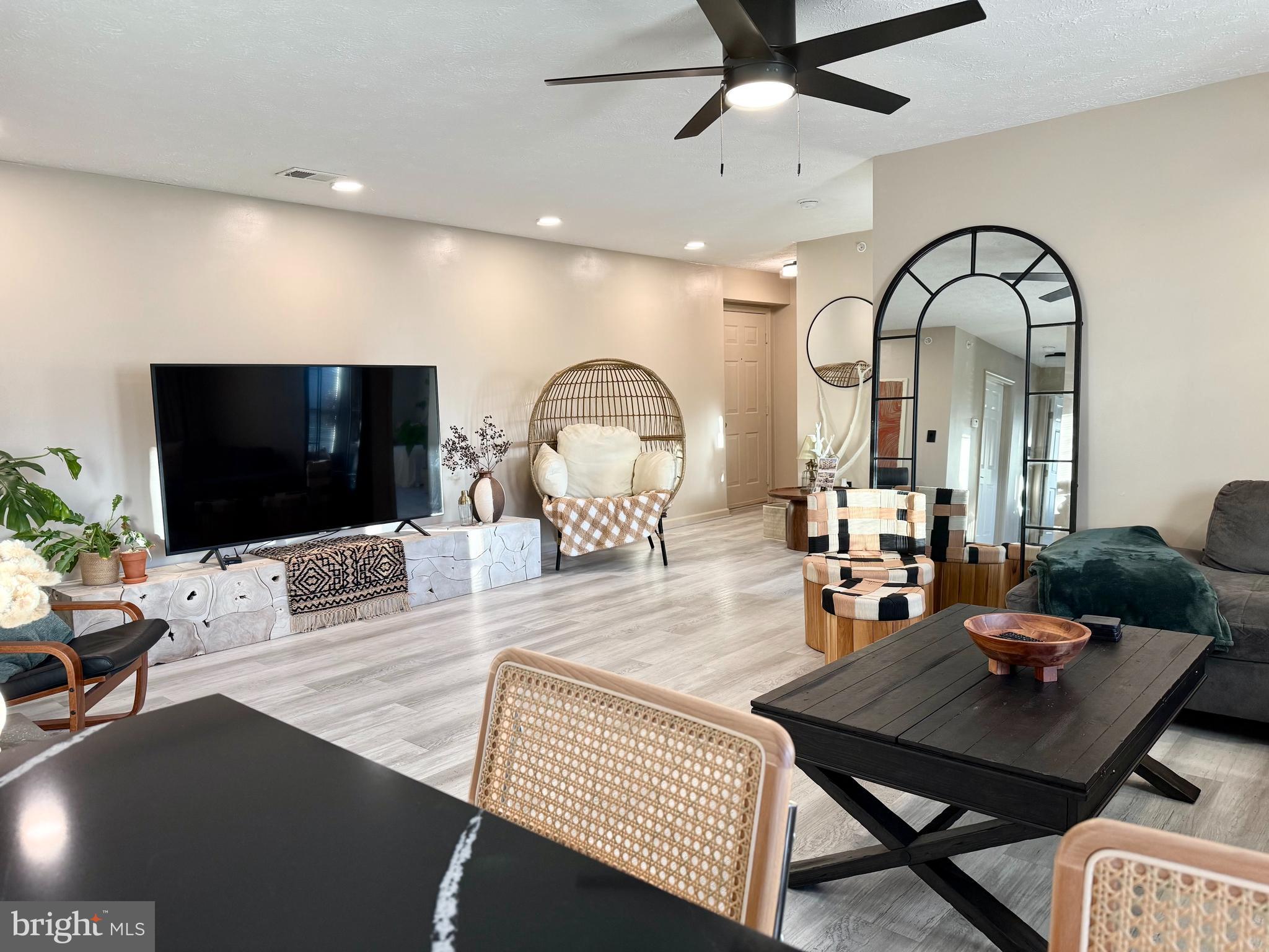 5600 AVONSHIRE PLACE G