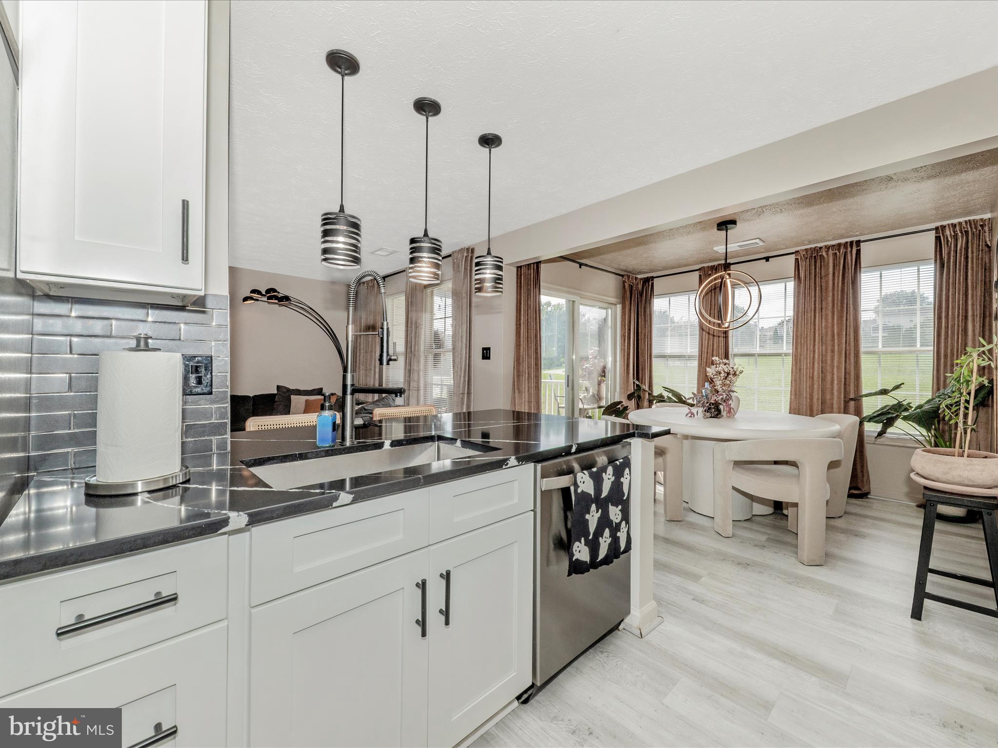 5600 AVONSHIRE PLACE G