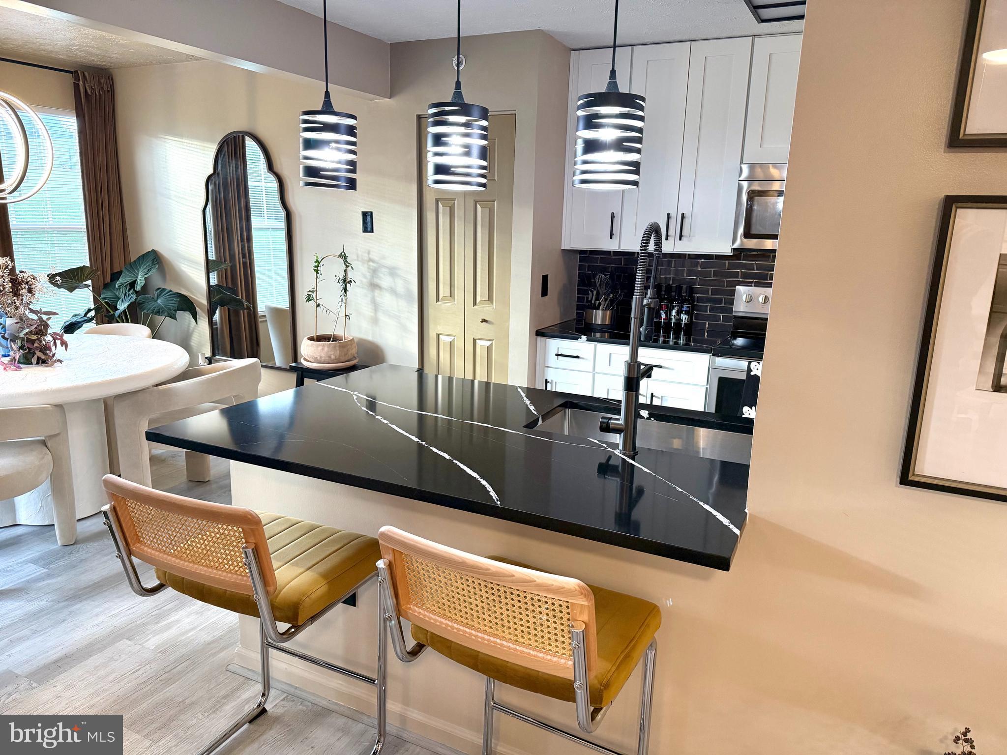 5600 AVONSHIRE PLACE G