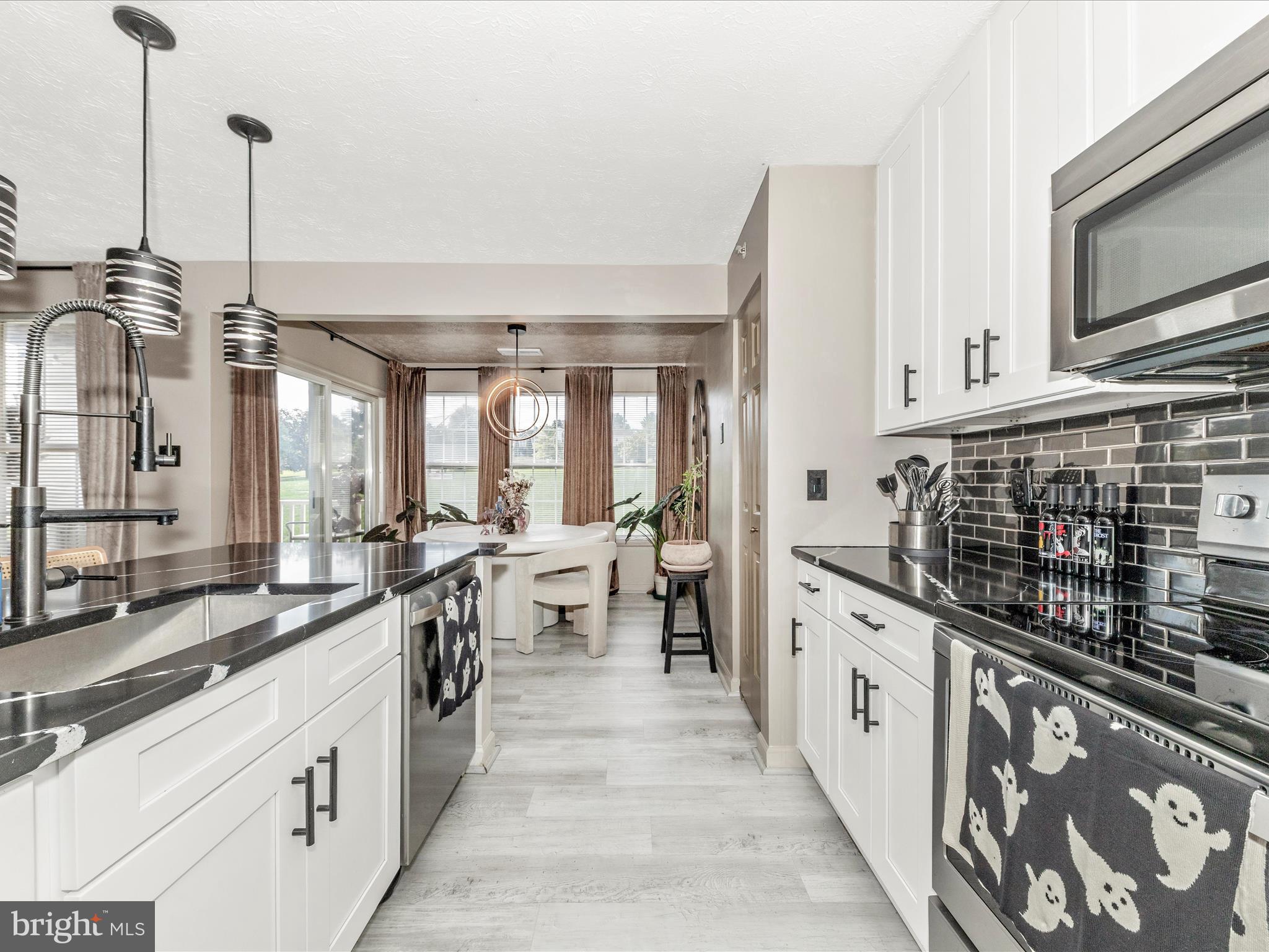 5600 AVONSHIRE PLACE G