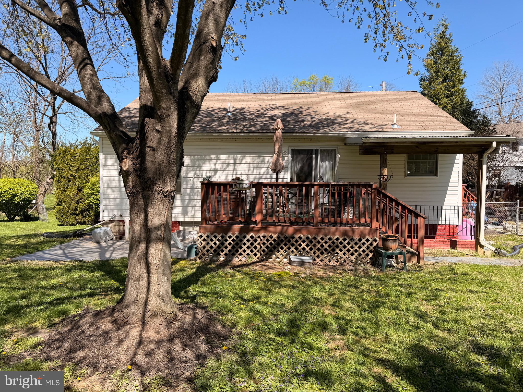 9549 FINGERBOARD ROAD