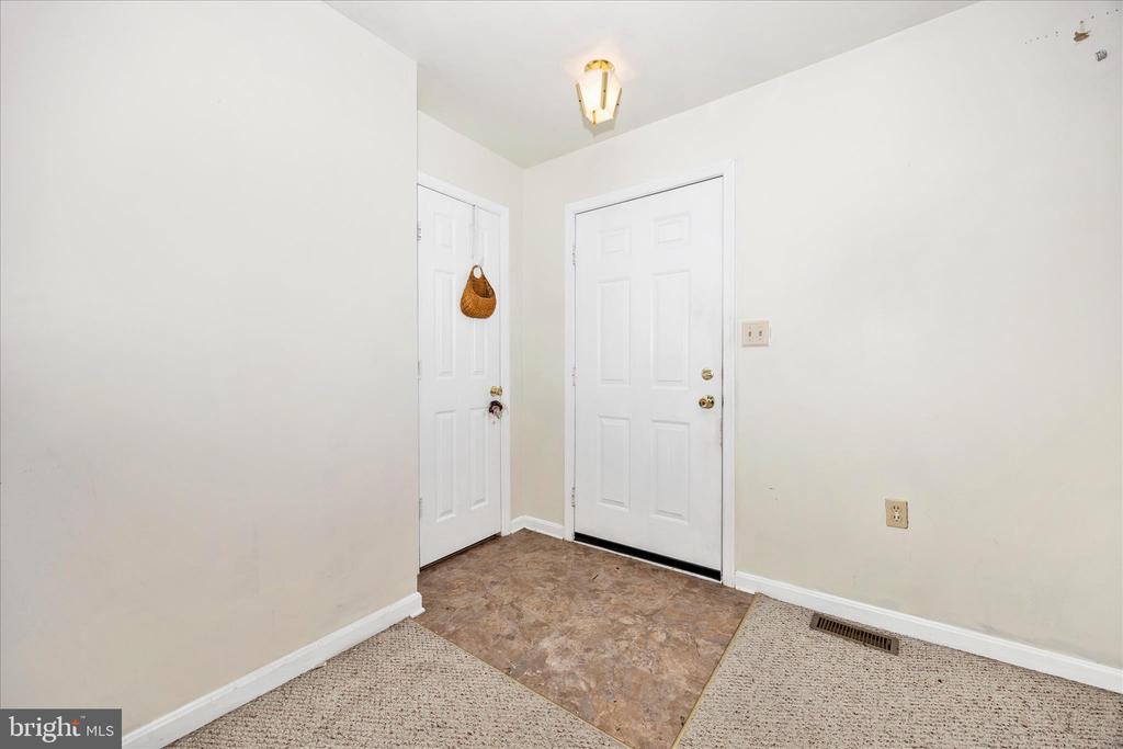 9549 FINGERBOARD ROAD