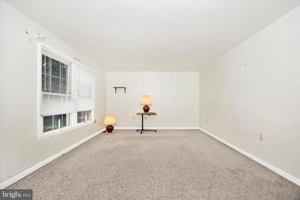9549 FINGERBOARD ROAD