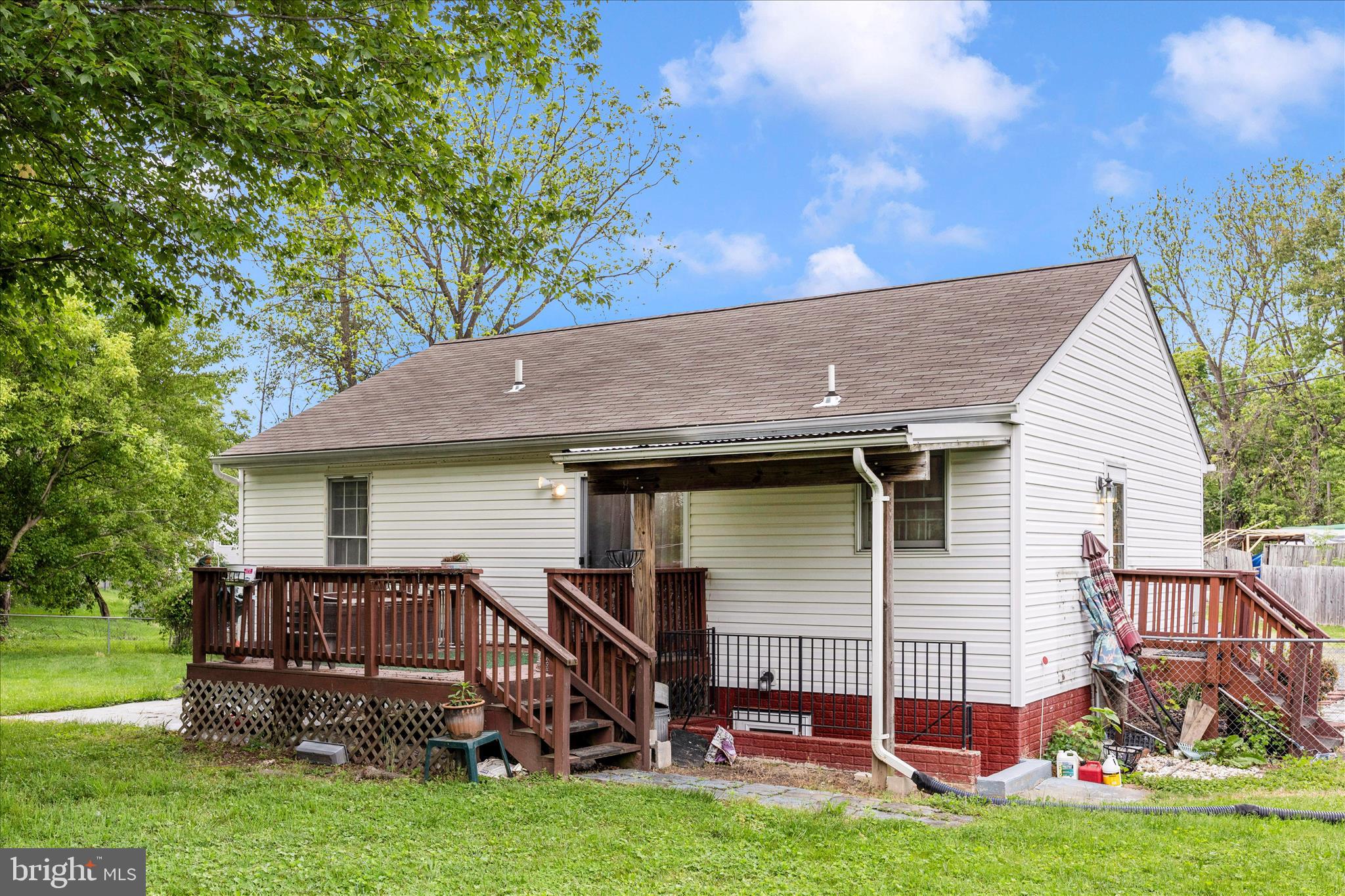 9549 FINGERBOARD ROAD