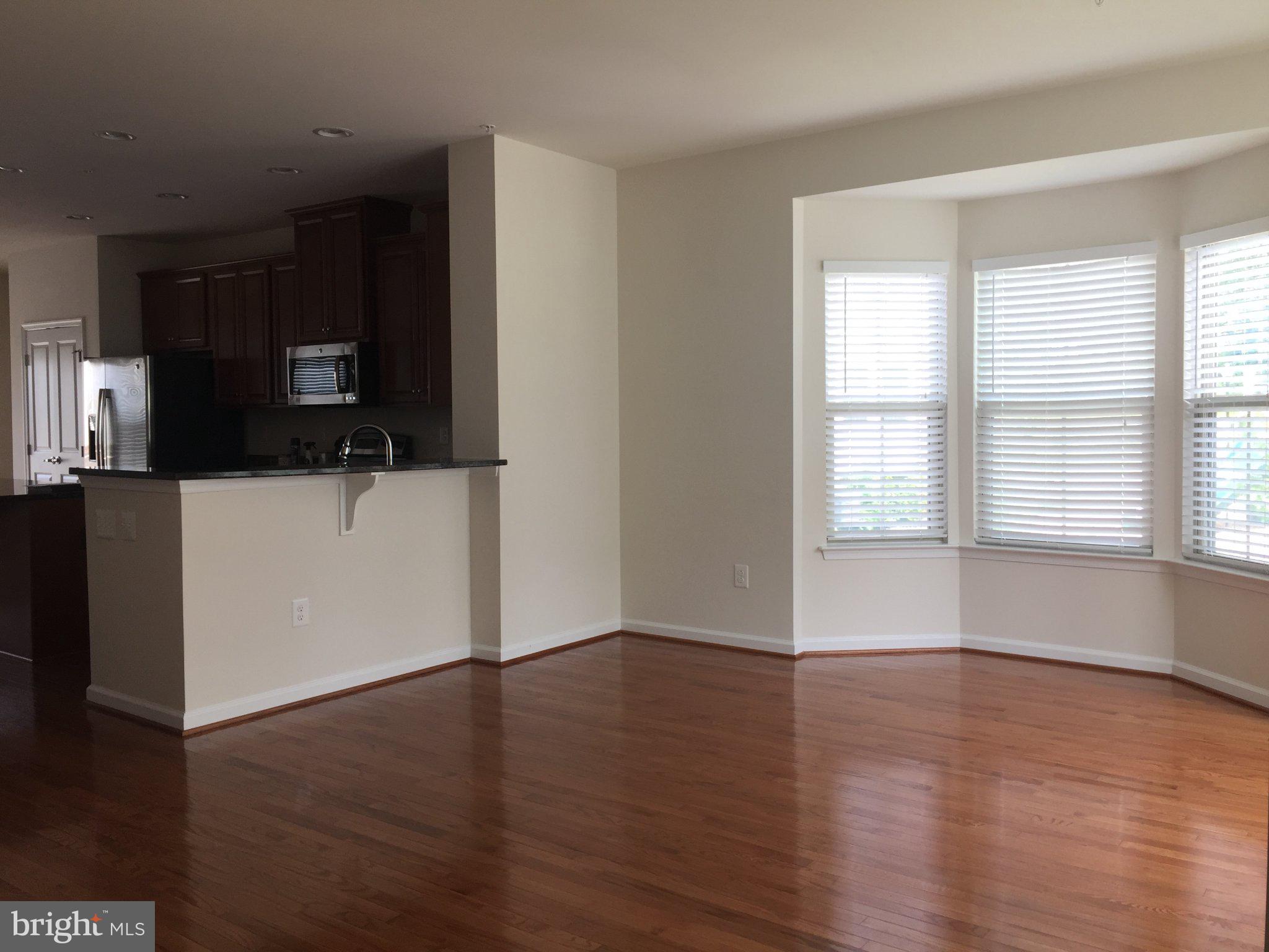9132 LANDON HOUSE LANE
