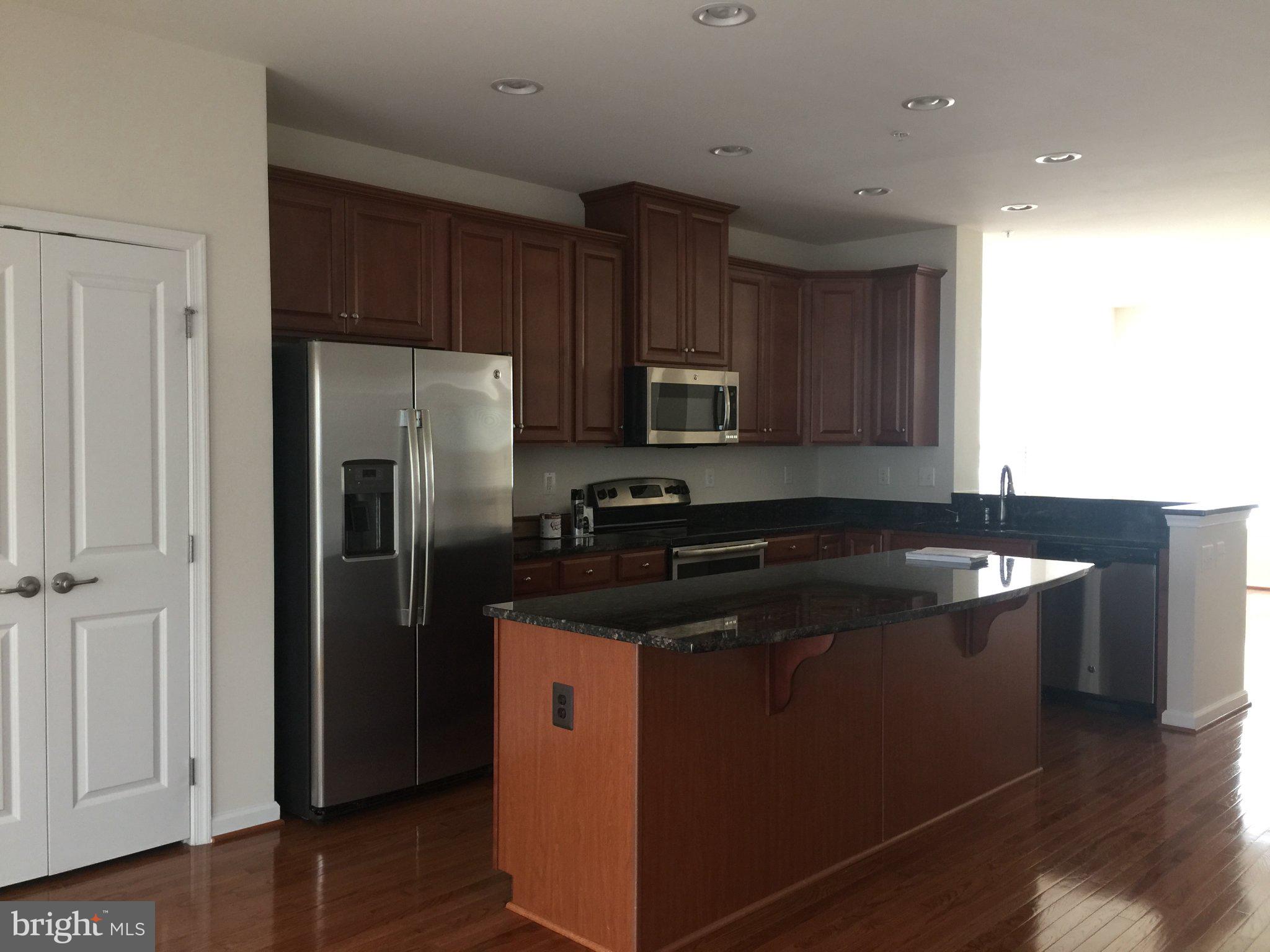 9132 LANDON HOUSE LANE