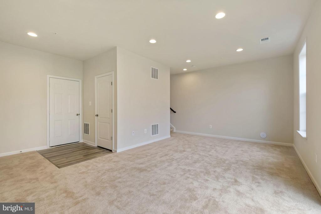 5986 PASSEND DRIVE
