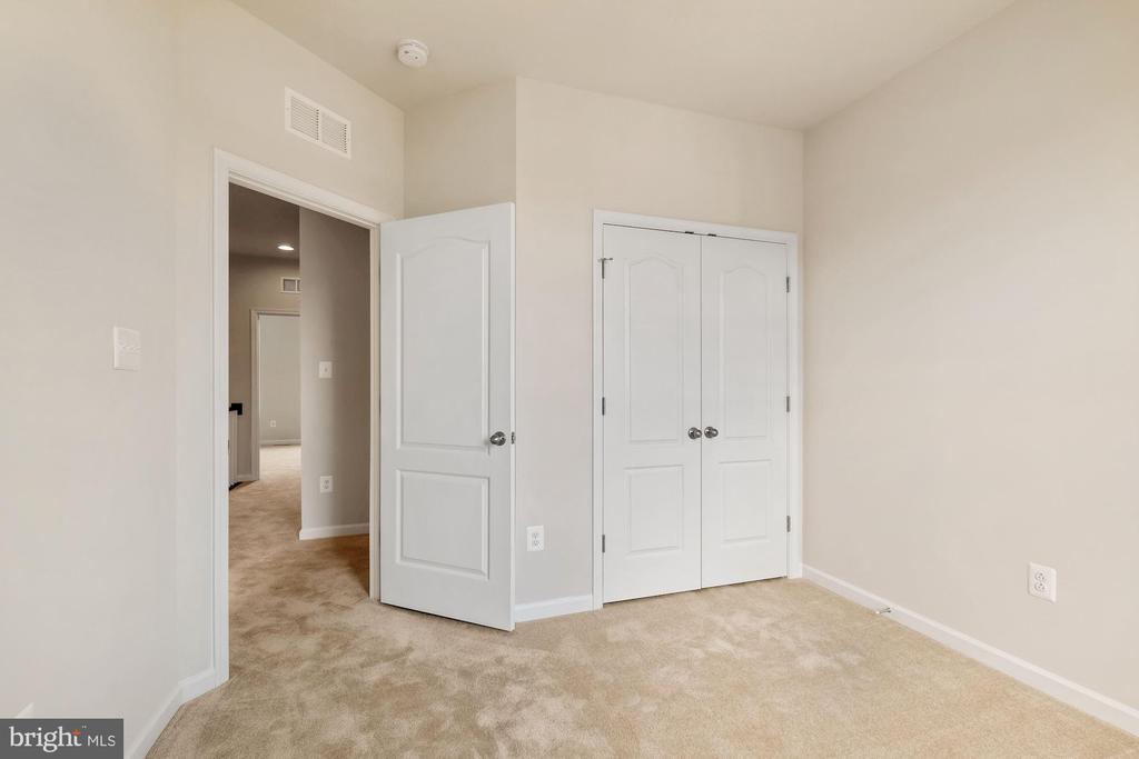 5986 PASSEND DRIVE