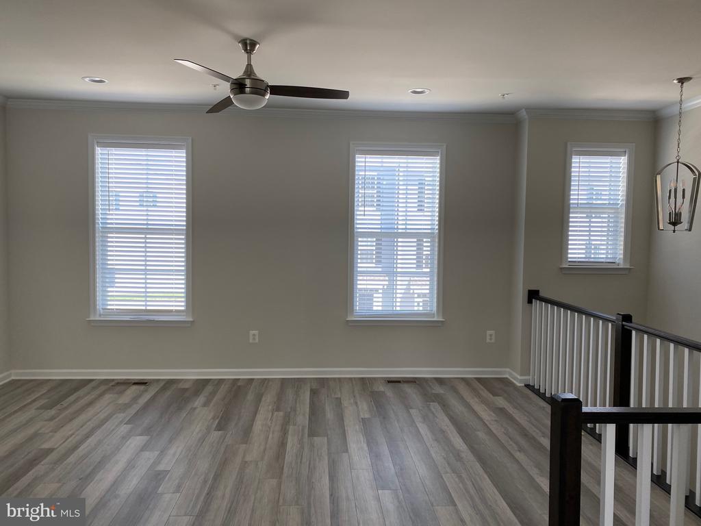 5986 PASSEND DRIVE