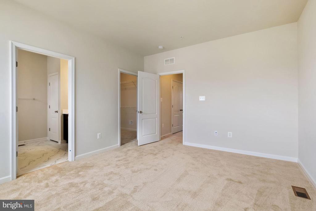 5986 PASSEND DRIVE