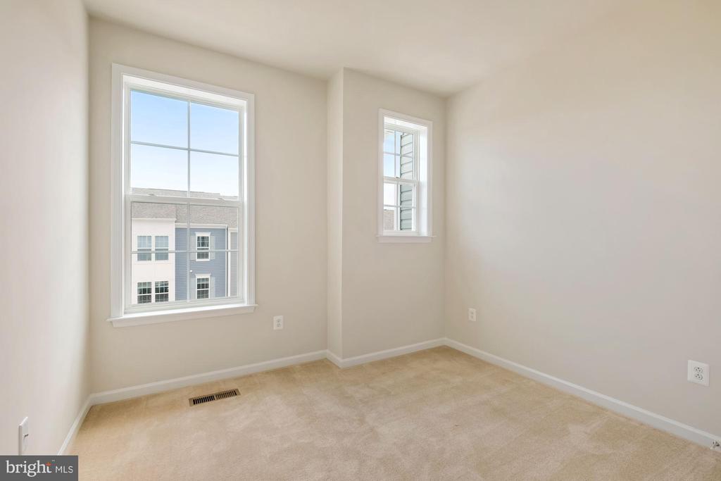 5986 PASSEND DRIVE