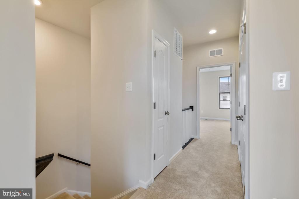 5986 PASSEND DRIVE
