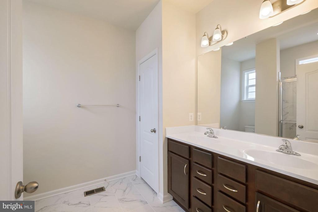 5986 PASSEND DRIVE