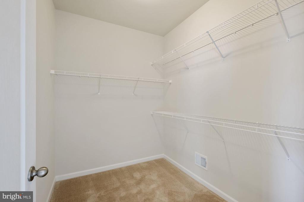 5986 PASSEND DRIVE