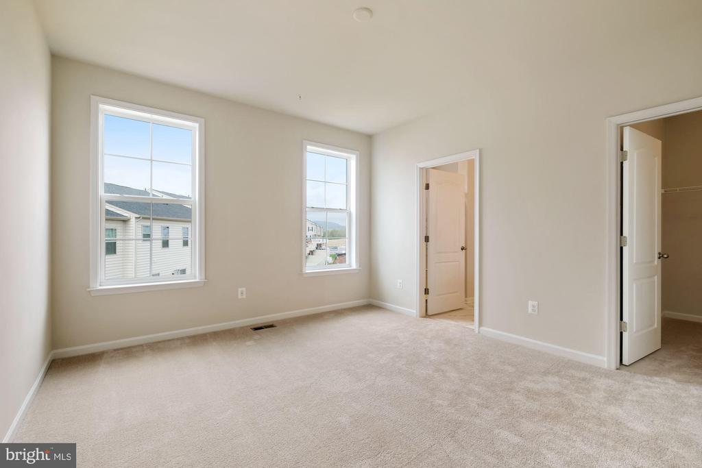 5986 PASSEND DRIVE
