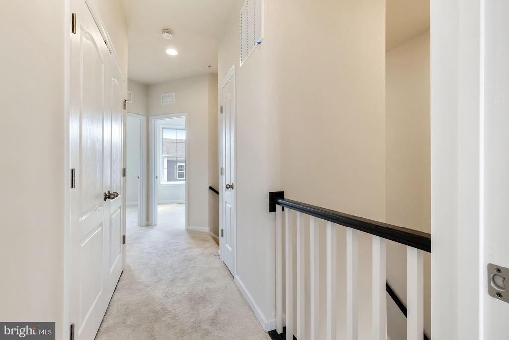 5986 PASSEND DRIVE