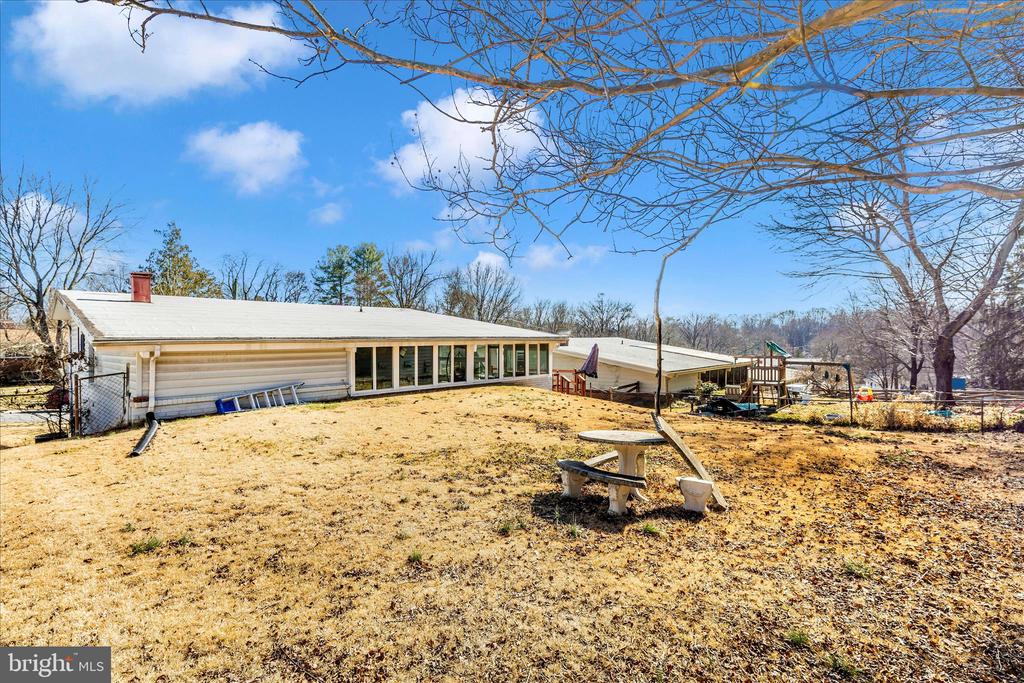 11412 FAIROAK DRIVE
