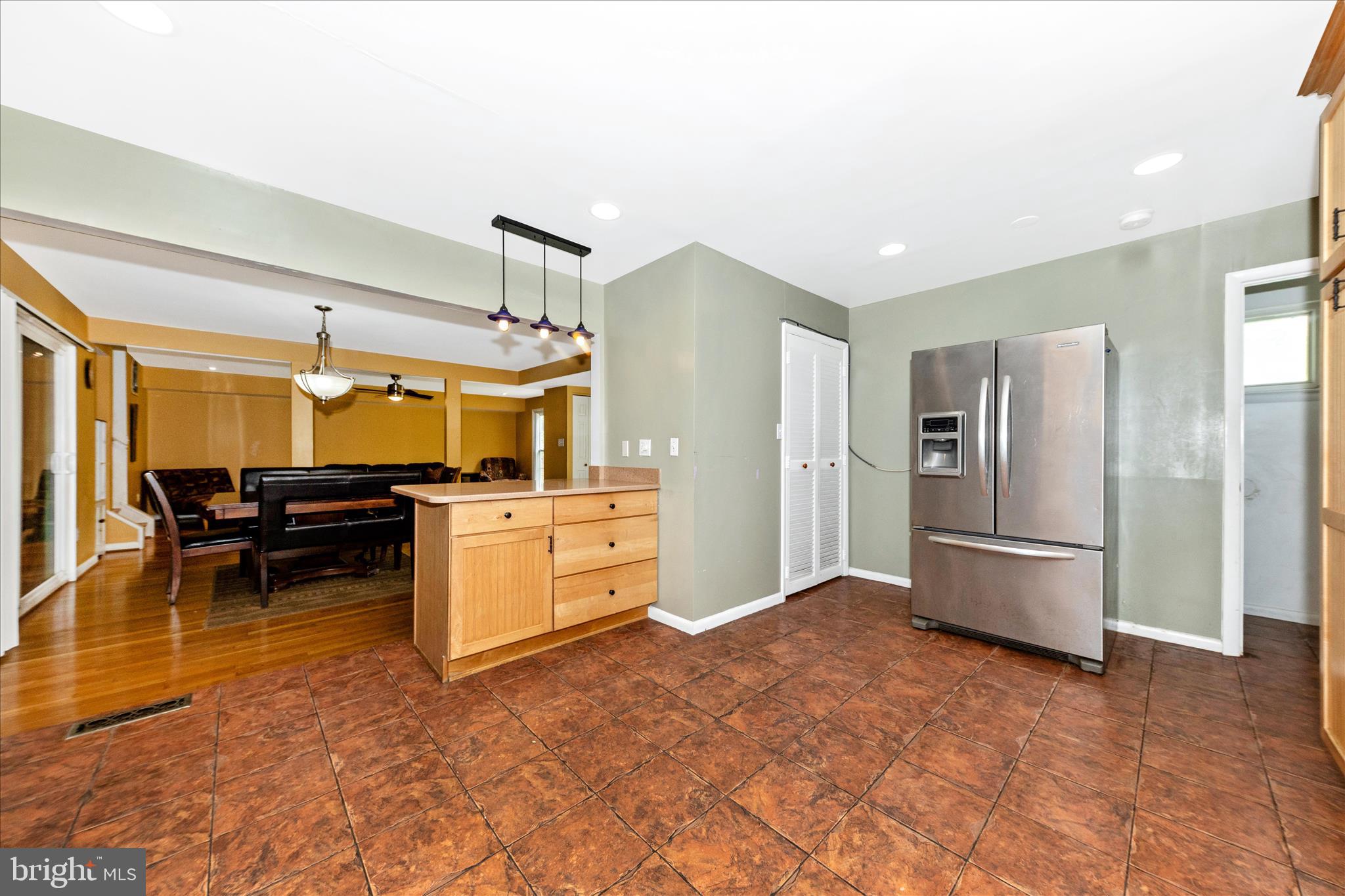 11412 FAIROAK DRIVE