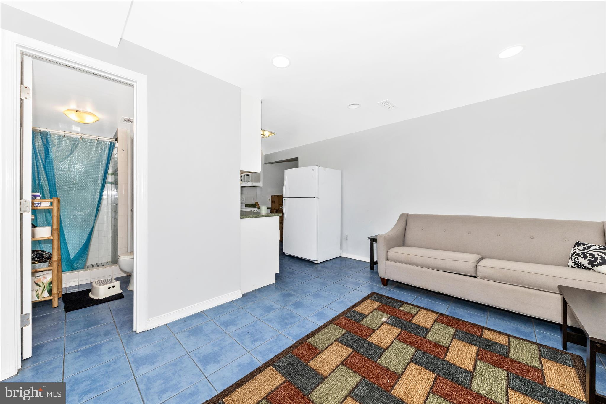 11412 FAIROAK DRIVE