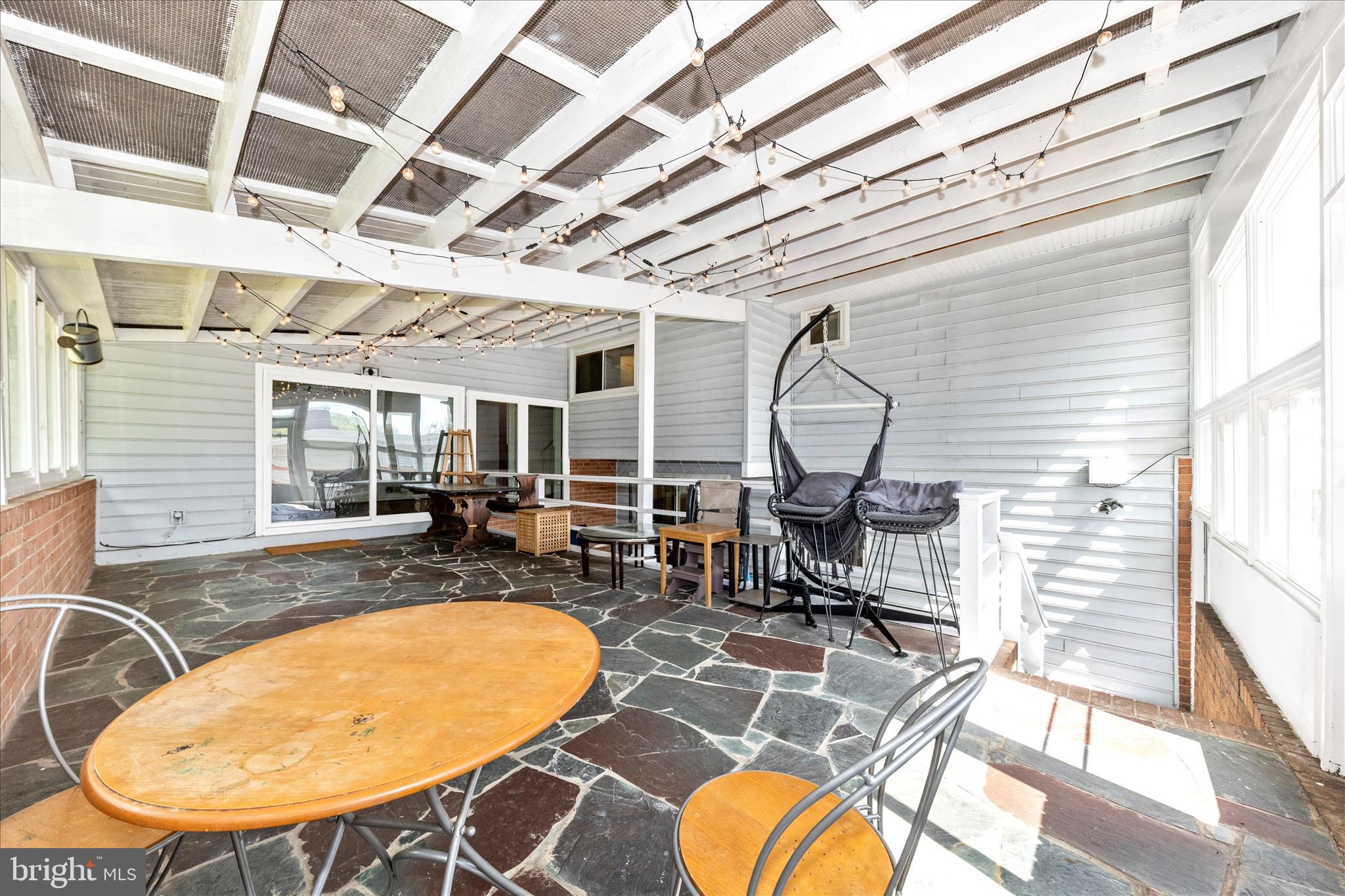 11412 FAIROAK DRIVE