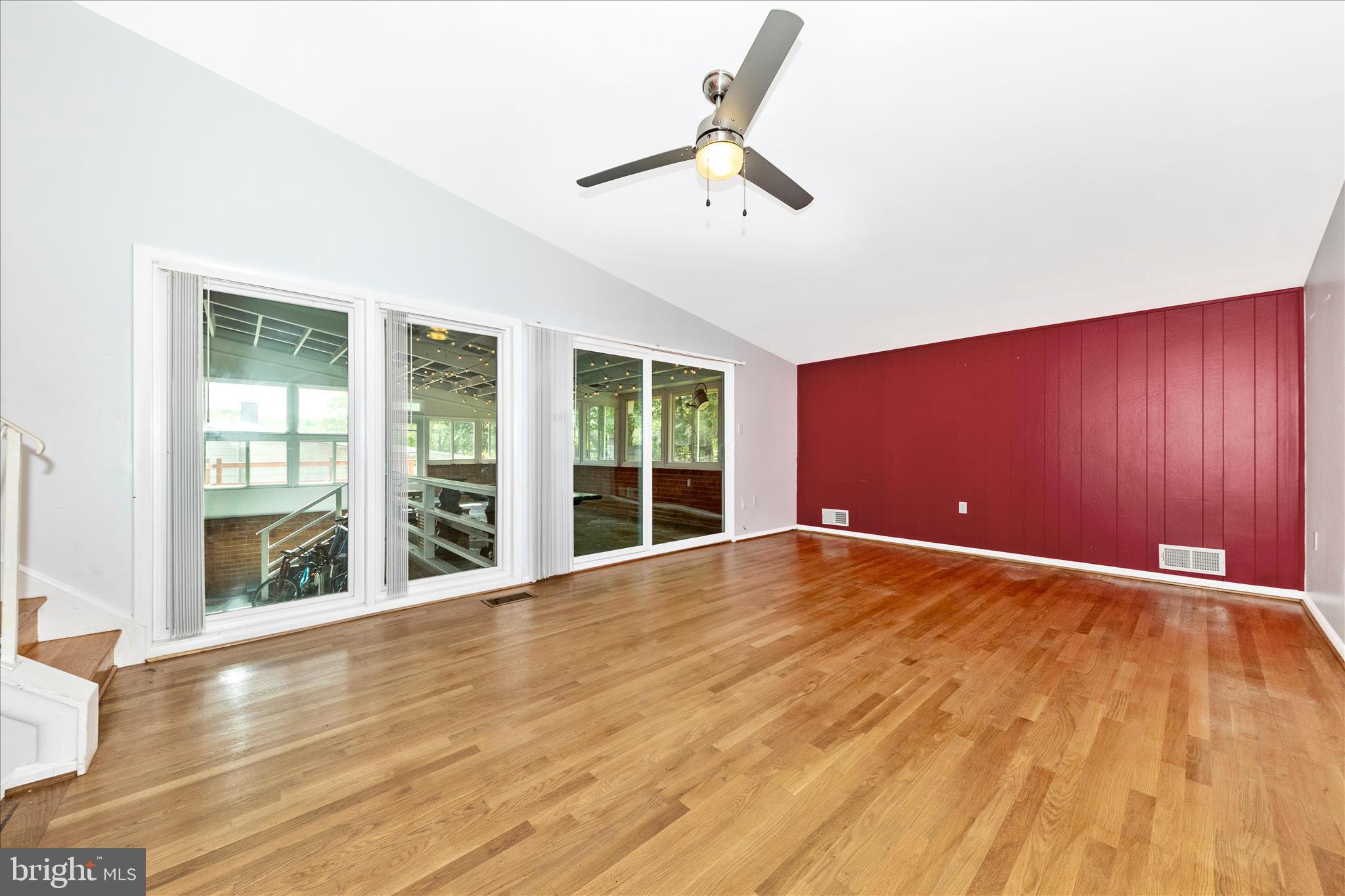 11412 FAIROAK DRIVE