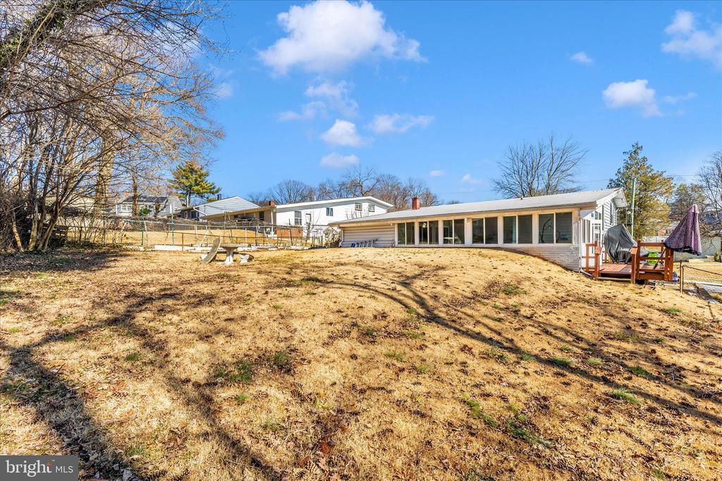 11412 FAIROAK DRIVE