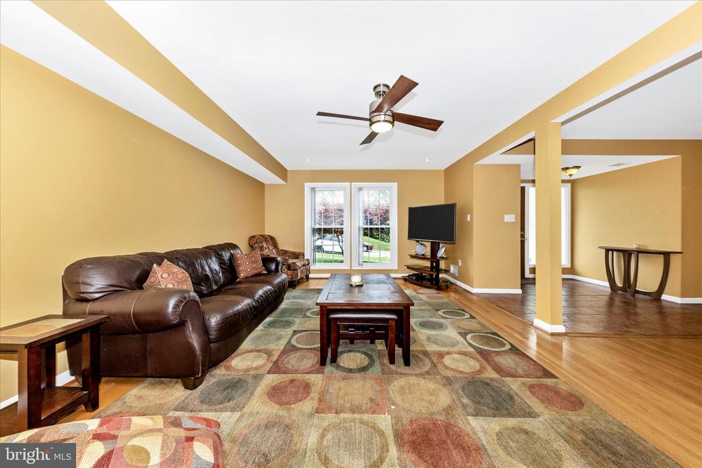 11412 FAIROAK DRIVE