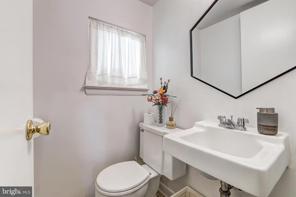 646 KENNEBEC AVENUE Unit: 646