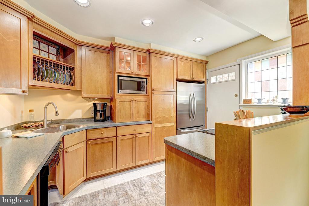 646 KENNEBEC AVENUE Unit: 646