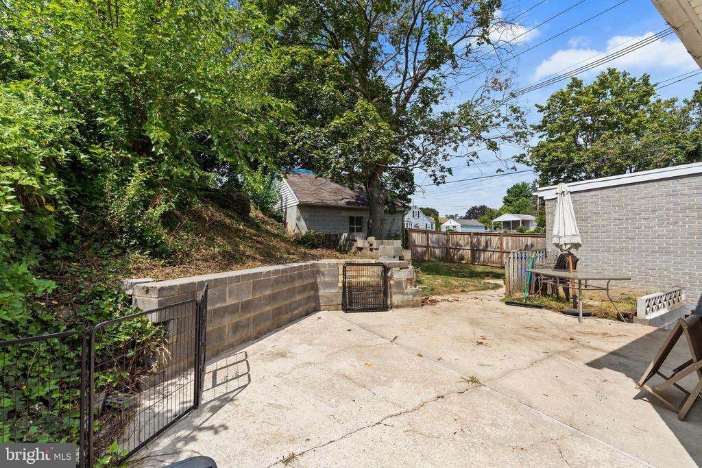 901 Rose Hill Ave