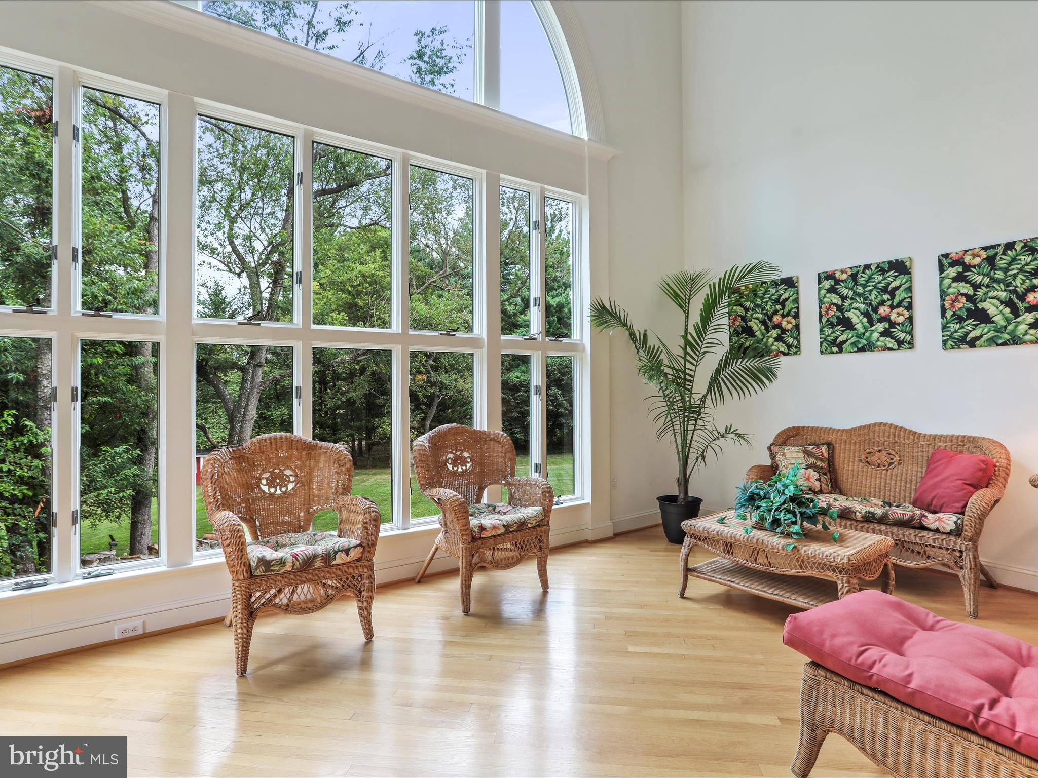 11724 MOCKINGBIRD LANE