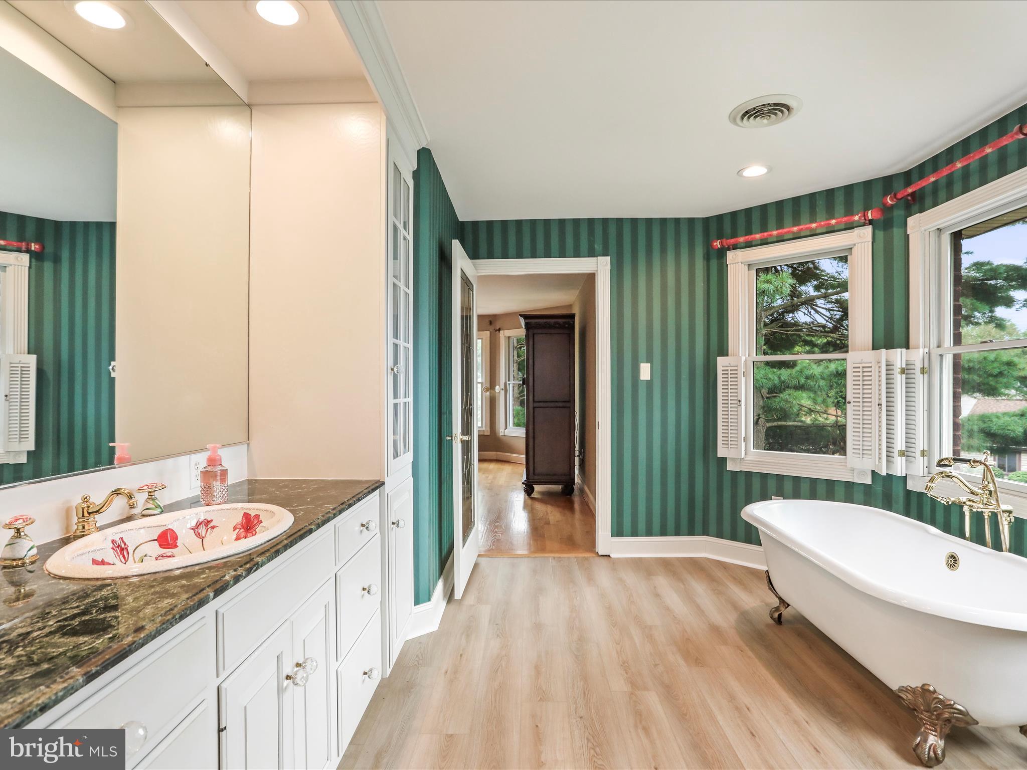 11724 MOCKINGBIRD LANE