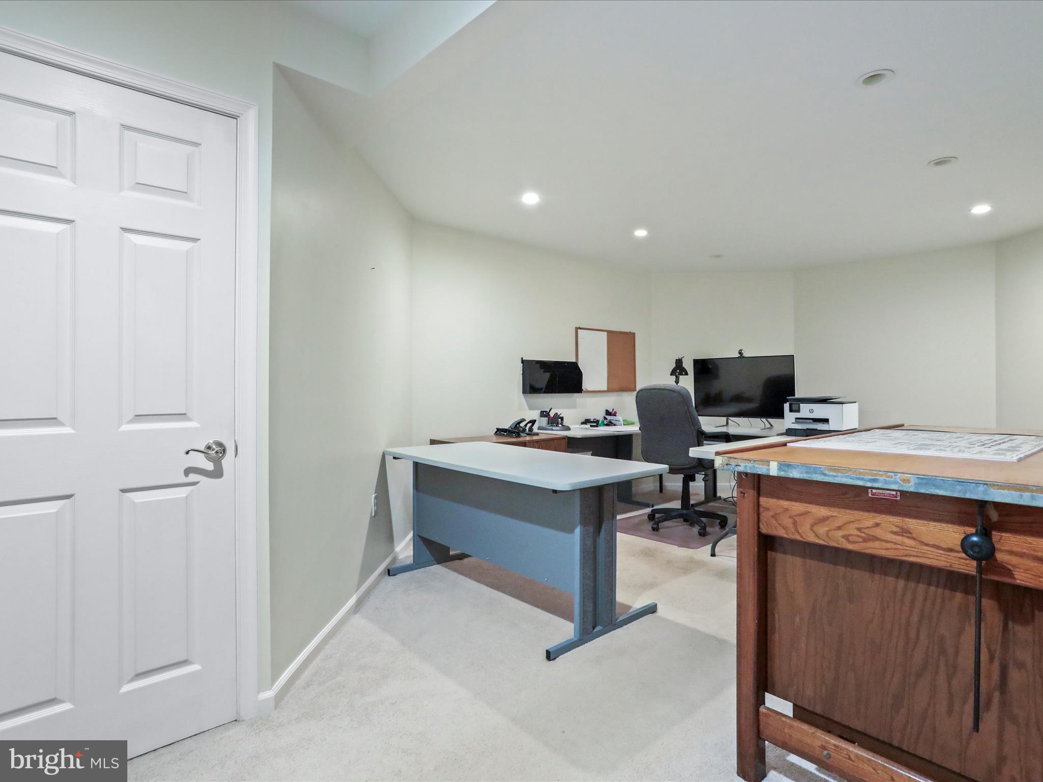 11724 MOCKINGBIRD LANE