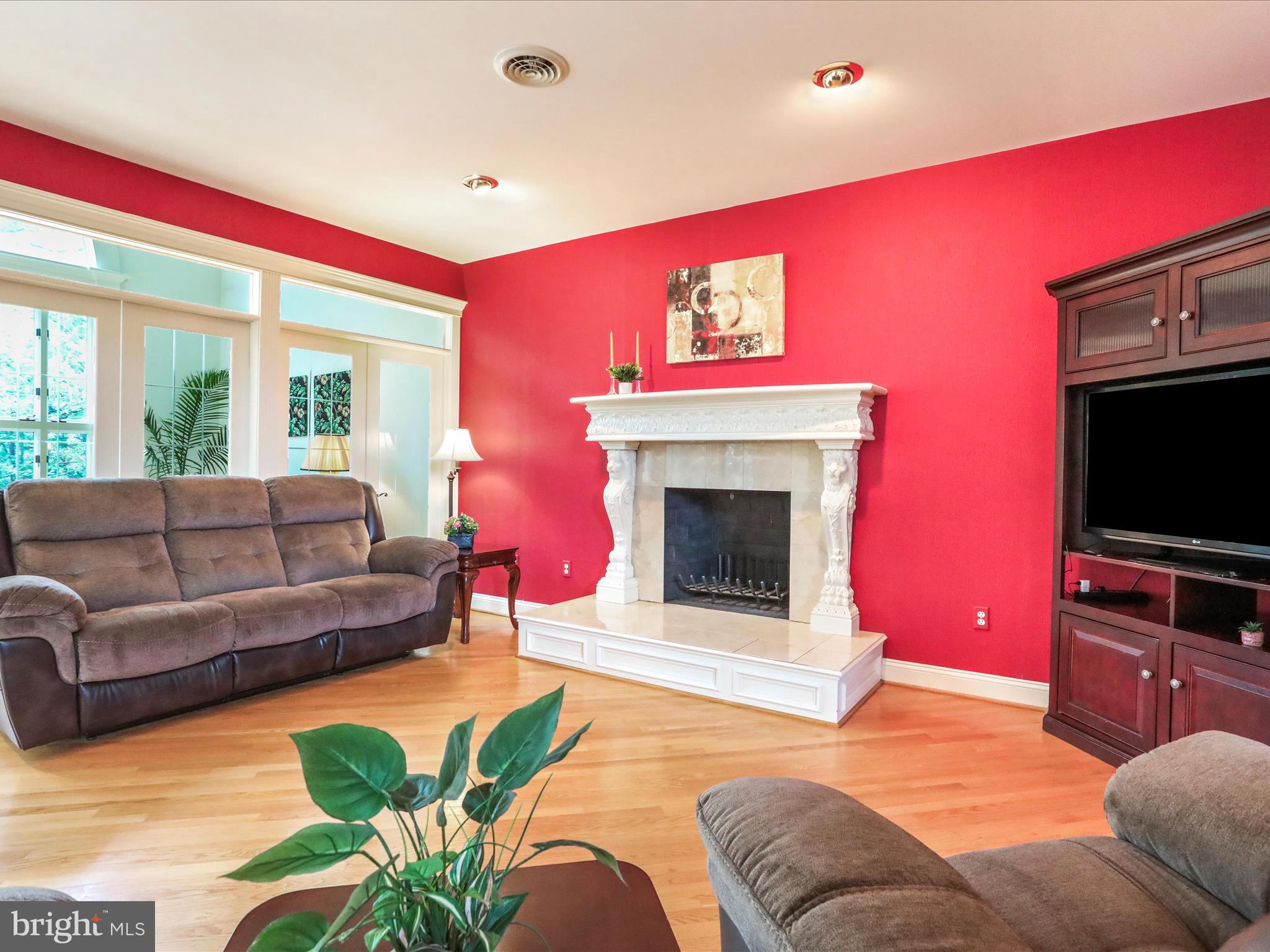 11724 MOCKINGBIRD LANE