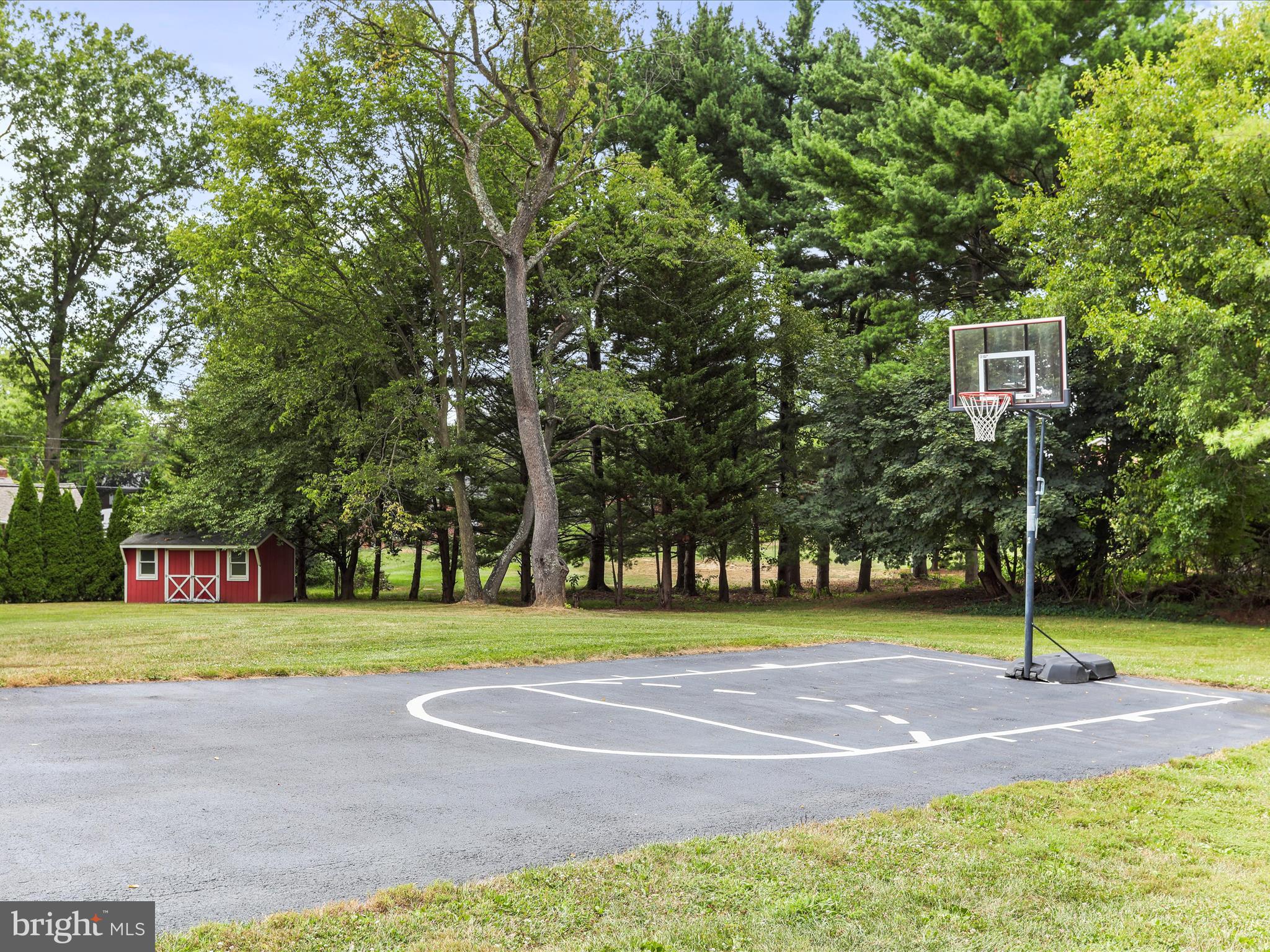 11724 MOCKINGBIRD LANE