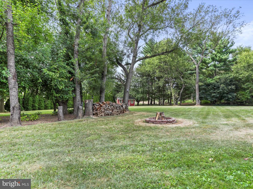 11724 MOCKINGBIRD LANE