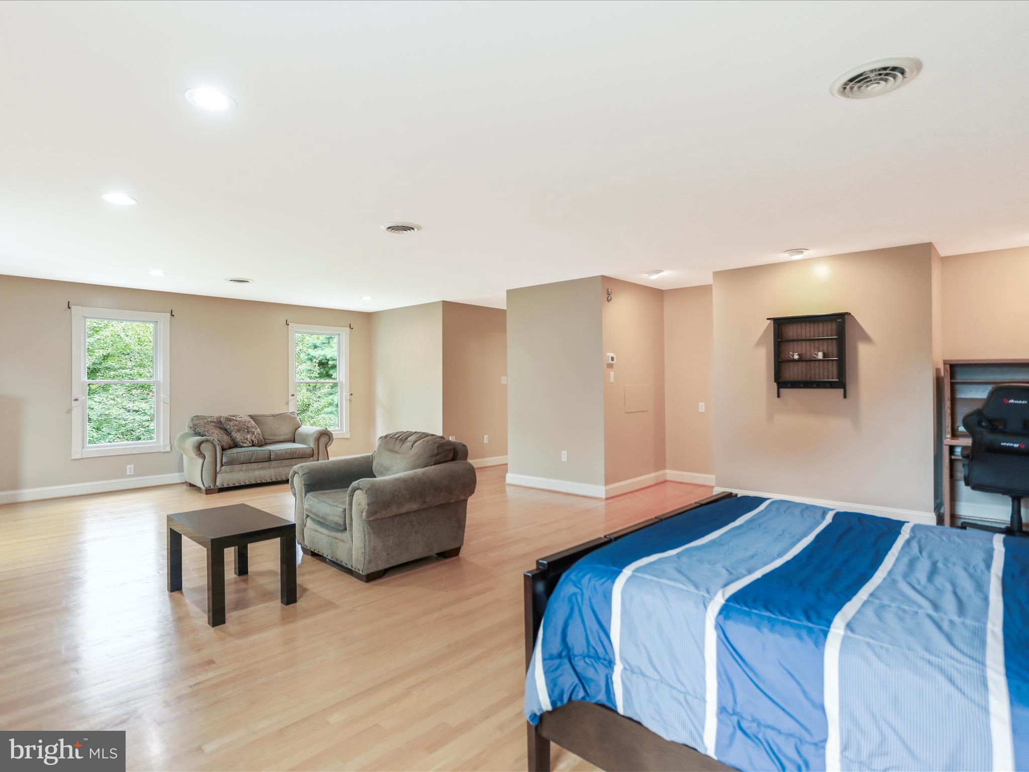 11724 MOCKINGBIRD LANE