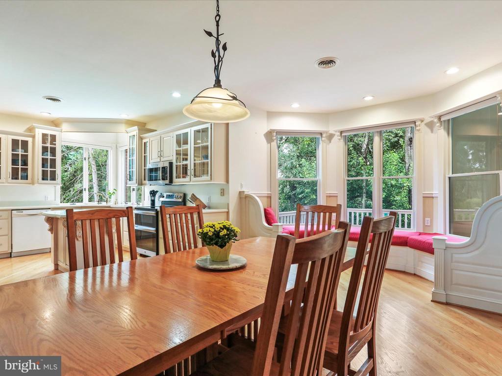 11724 MOCKINGBIRD LANE