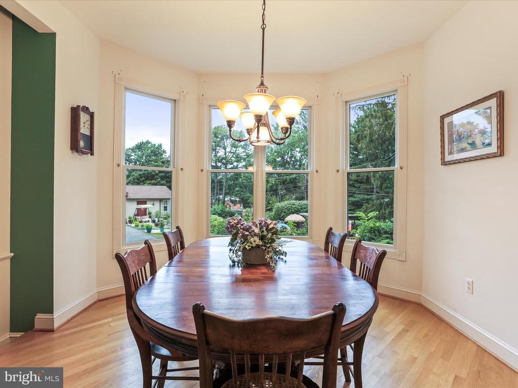 11724 MOCKINGBIRD LANE